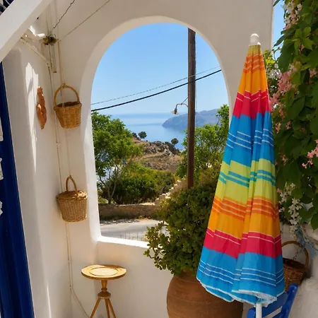The Aegean Eleutheria-tinos Mamádhos