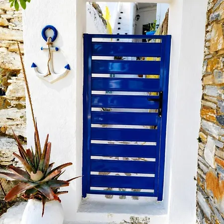 The Aegean Eleutheria-tinos Vakantiehuis *